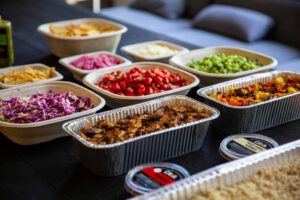 Điểm Nổi Bật Của Khay Đựng Thức Ăn Bằng Nhôm So Với Hộp Xốp